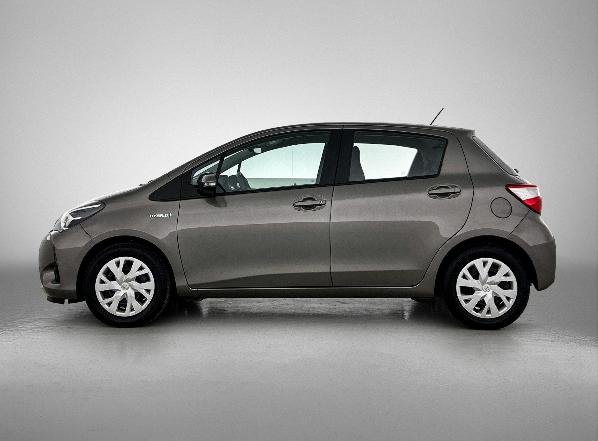 Toyota Yaris 1.5 Hybrid Active | Dealeronderhouden | Unieke, Auto's, 4 cilinders, Automatische klimaatregeling, Origineel Nederlands