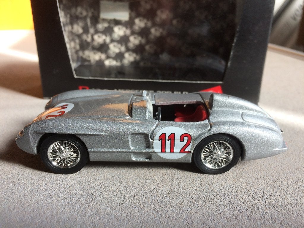 Mercedes W196S 300 SLR 1955 S. Moss  Brumm 1/43, Hobby en Vrije tijd, Modelauto's | 1:43, Ophalen of Verzenden, Zo goed als nieuw