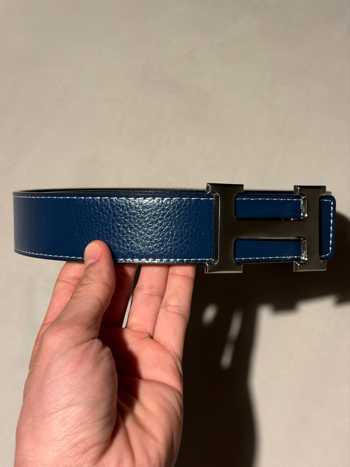 Hermès H-gesp riem in blauw leer, Kleding | Dames, Riemen en Ceinturen, Overige kleuren, 3 tot 5 cm, Echt leder, Heupriem