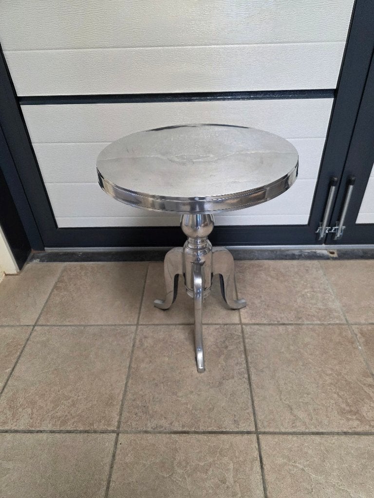 Aluminium bijzettafel, Huis en Inrichting, Tafels | Bijzettafels, Minder dan 55 cm, Gebruikt, Barok, Metaal of Aluminium