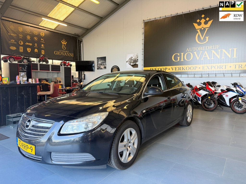 Opel Insignia 2.0 CDTI EcoFLEX Edition export, Auto's, Opel, Euro 5, 4 cilinders, Zwart, Bedrijf