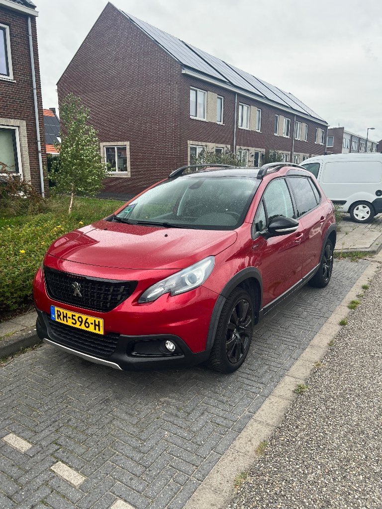 Peugeot 2008 1.2 VTI 81KW 2017 Rood, Voorwielaandrijving, Dealer onderhouden, 1250 kg, Origineel Nederlands