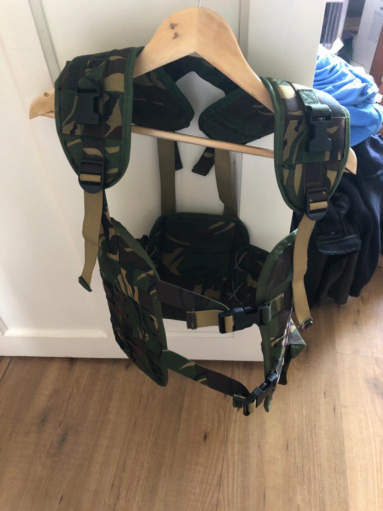 Militair tactisch vest - Camouflage, Verzamelen, Ophalen, Landmacht, Overige gebieden, Kleding of Schoenen