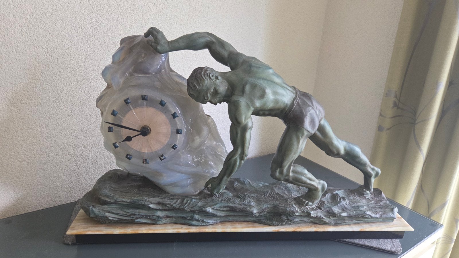 Art Deco Klok met Beeld van Atleet, Ophalen
