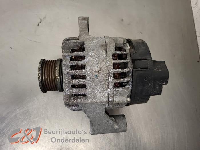 Dynamo van een Opel Combo, Gebruikt, -, -, Opel