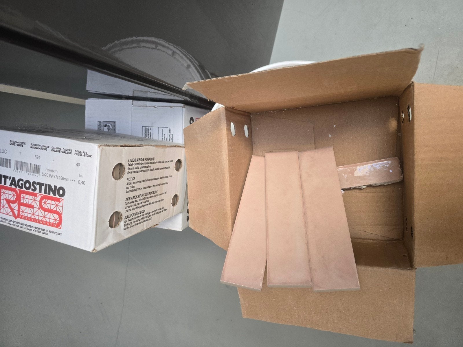 Roze wandtegels voor badkamer of toilet (nieuw), Doe-het-zelf en Verbouw, Tegels, Ophalen, Nieuw, Minder dan 20 cm, Minder dan 20 cm