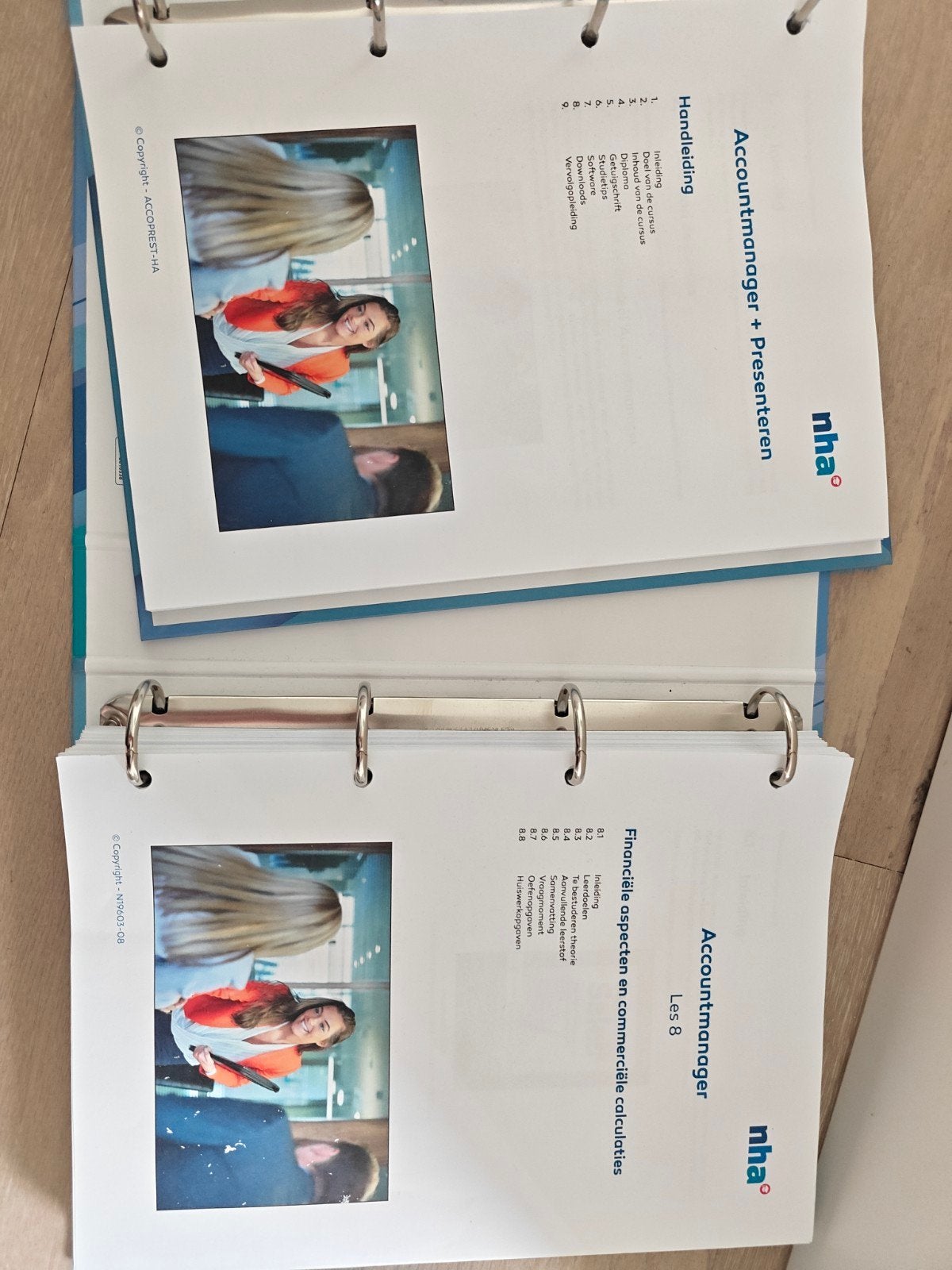NHA Accountmanager + Presenteren & Financiële aspecten, Ophalen, NHA, Zo goed als nieuw, MBO