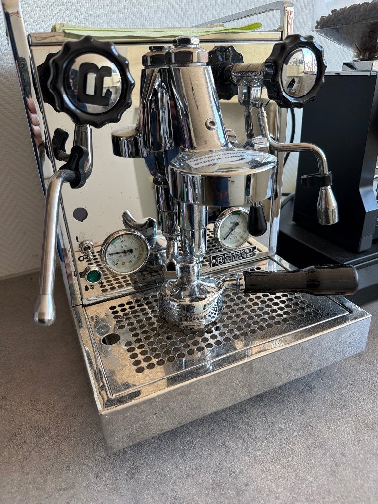 TE KOOP ROCKET Mozzafiato, Koffiemachine, Zo goed als nieuw, 2 tot 4 kopjes, Koffiebonen