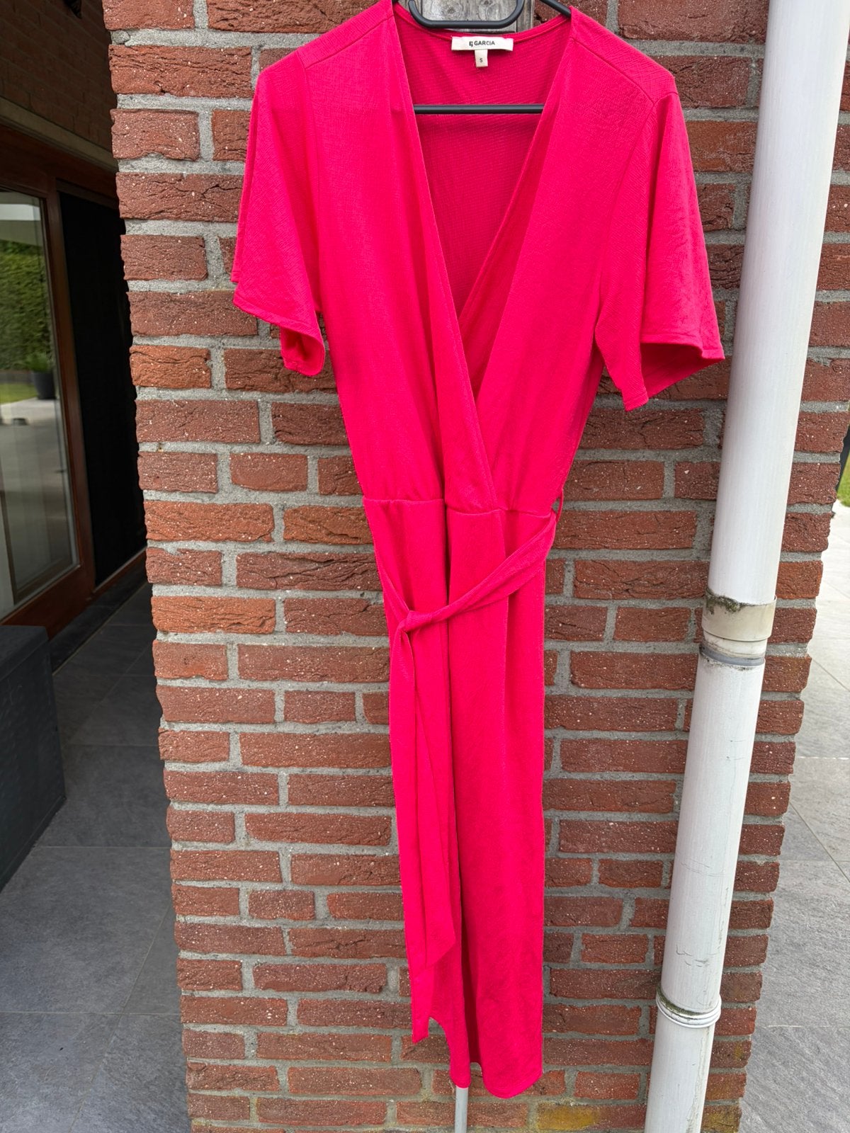 Prachtige Garcia jurk Roze met 2 splitten, Verzenden, Zo goed als nieuw, Roze, Maat 36 (S)