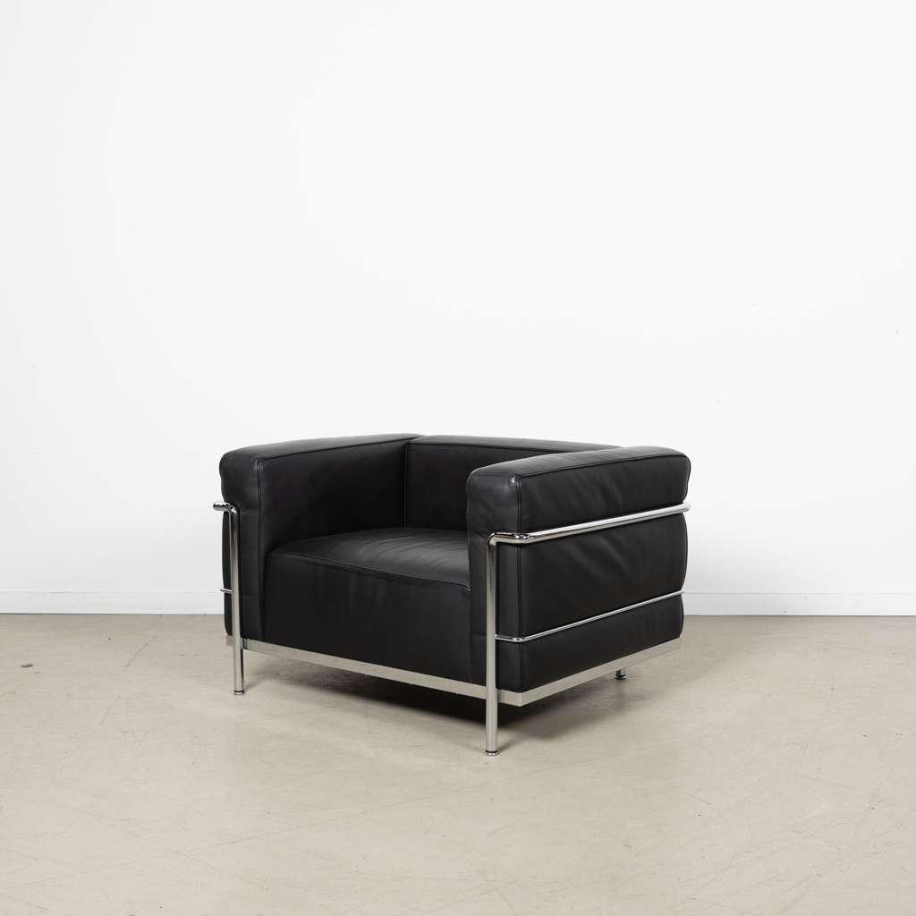2x Cassina LC3 Fauteuil Zwart Leer, Niet ingevuld, Minder dan 75 cm, Niet ingevuld, Zo goed als nieuw