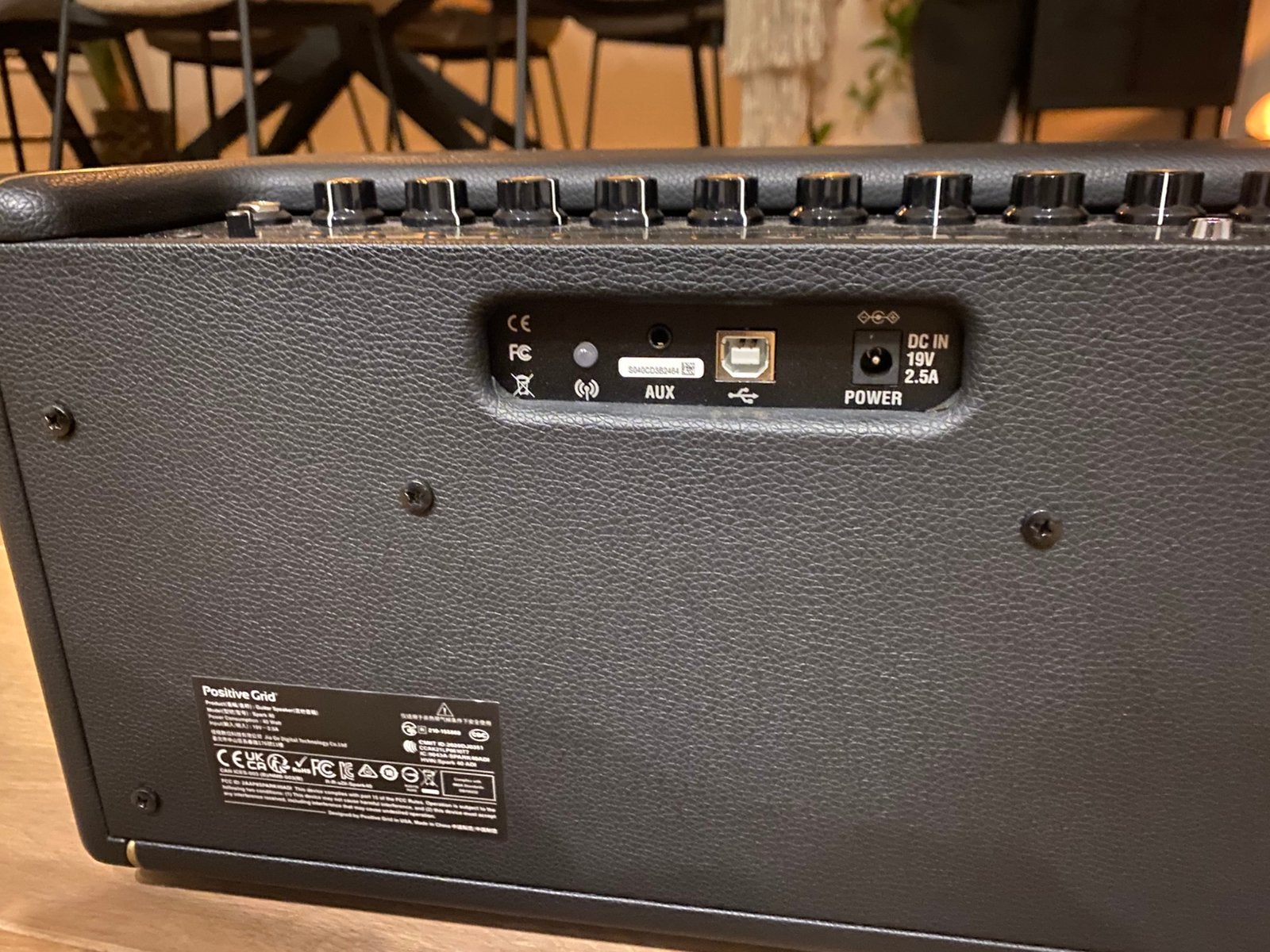 Foto 5 van Positive Grid Spark 40 gitaarversterker + tas en garantie