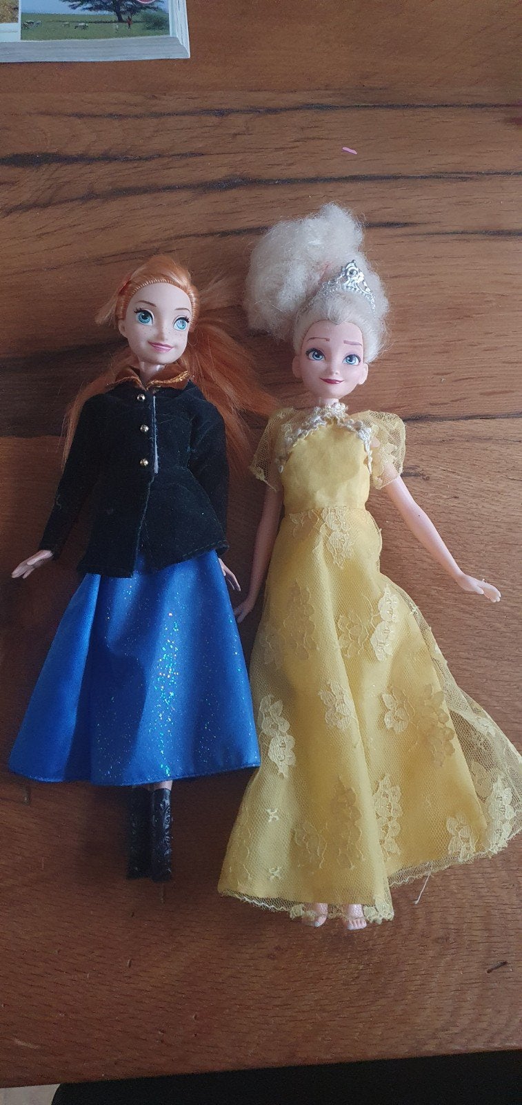 Frozen Elza en Anna Barbie poppen - goede staat, Kinderen en Baby's, Speelgoed | Poppen, Ophalen of Verzenden, Gebruikt, Barbie