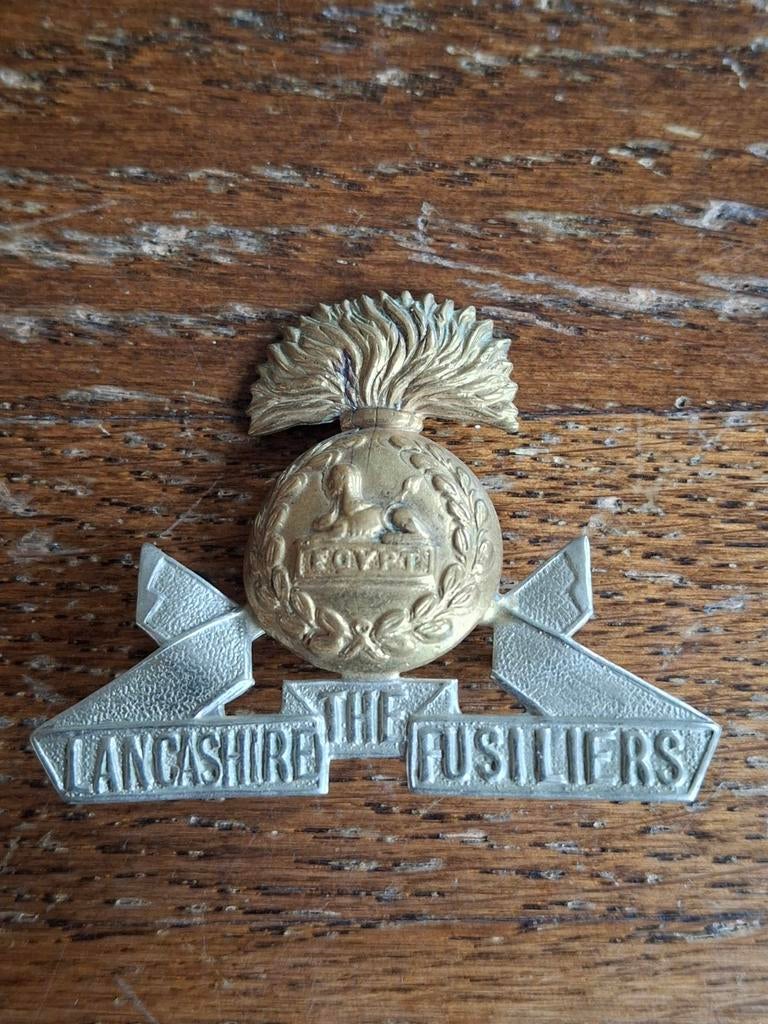 Petembleem Lancashire Fusilliers regiment, Ophalen of Verzenden, Landmacht, Engeland, Embleem of Badge
