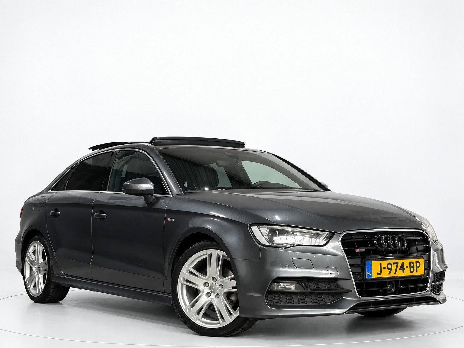Audi A3 Limousine 1.4 TFSI Ambiente Pro Line - Pano - ACC, 4 cilinders, 150 pk, Sedan, Benzine