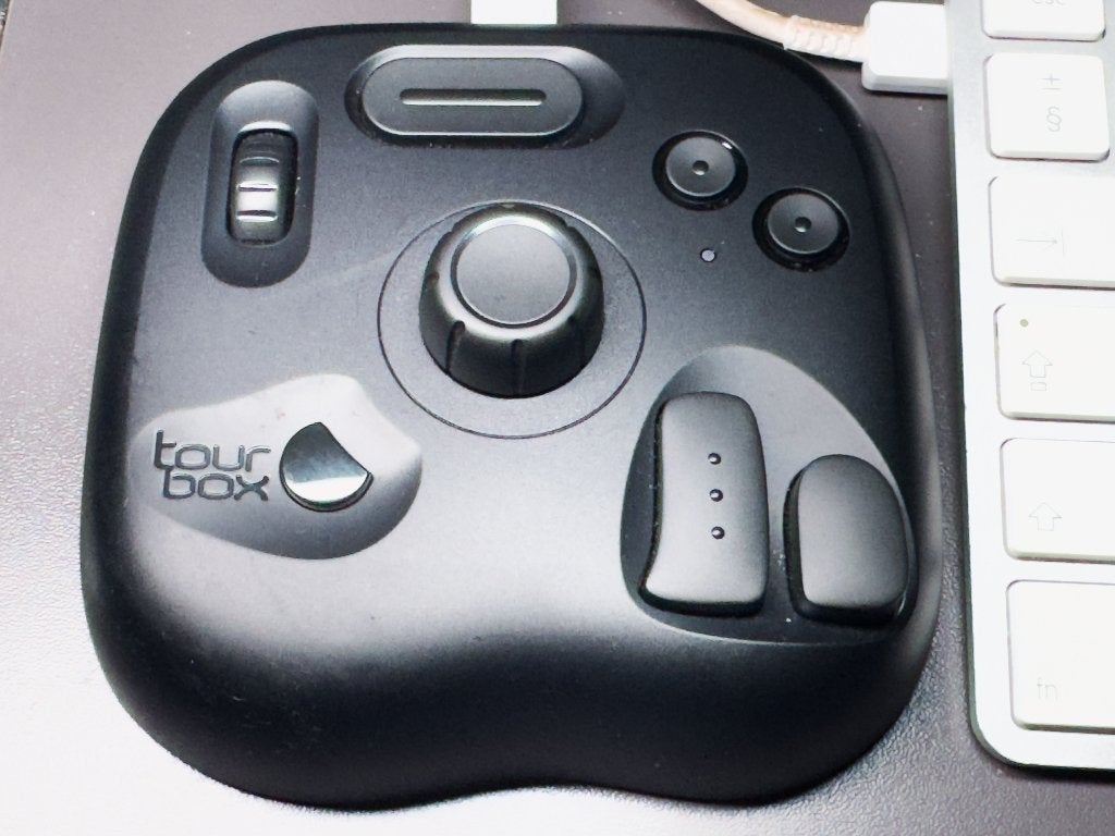 Tourbox Neo, Computers en Software, Ophalen of Verzenden, Zo goed als nieuw, Bedraad, Overige typen
