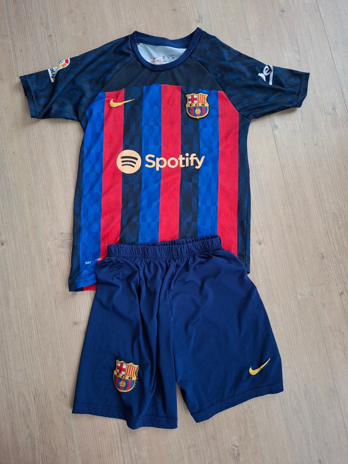Tenue FCB Barcelona maat 164, Maat XS of kleiner, Ophalen of Verzenden, Gebruikt, Set