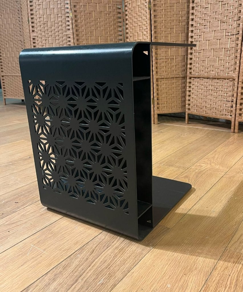 Design on Stock Koyo Bijzettafel Zwart NP €769, Design Bijzettafels Design on Stock, Minder dan 55 cm, Metaal of Aluminium, Vierkant