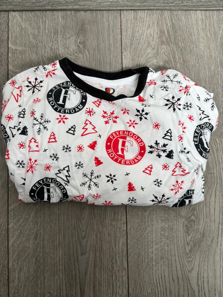 Feyenoord Kerst Pyjama - Maat 122cm (6-7 jaar), Kinderen en Baby's, Ophalen of Verzenden, Zo goed als nieuw, Jongen of Meisje