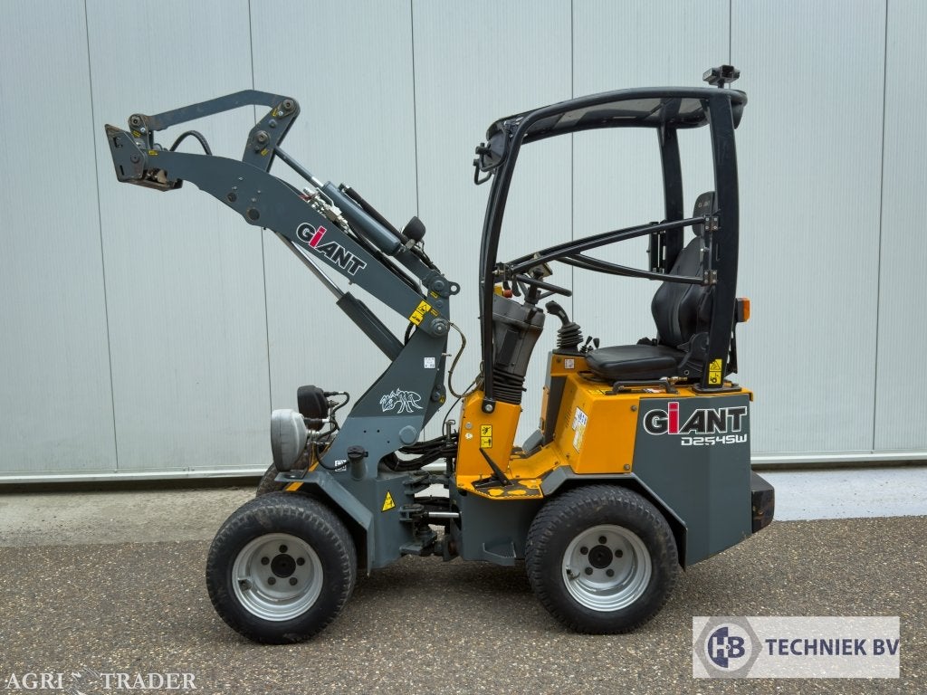 GIANT D254SW | Gereviseerde motor | Bouwjaar 2015, Ophalen, -, Niet opgegeven, Tobroco-Giant