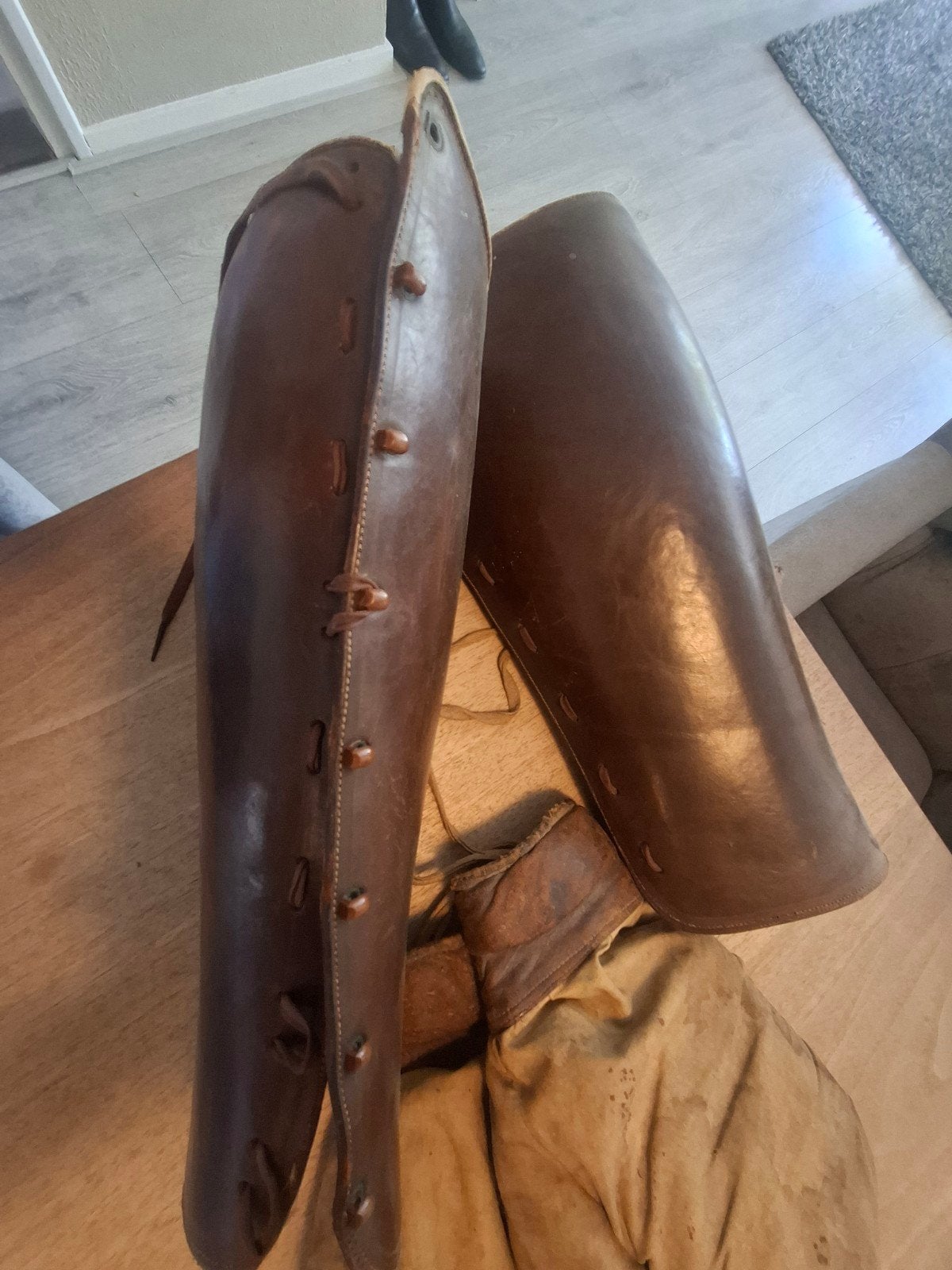 Vintage Leren Beenbeschermers / Gamaschen, Antiek en Kunst, Ophalen of Verzenden