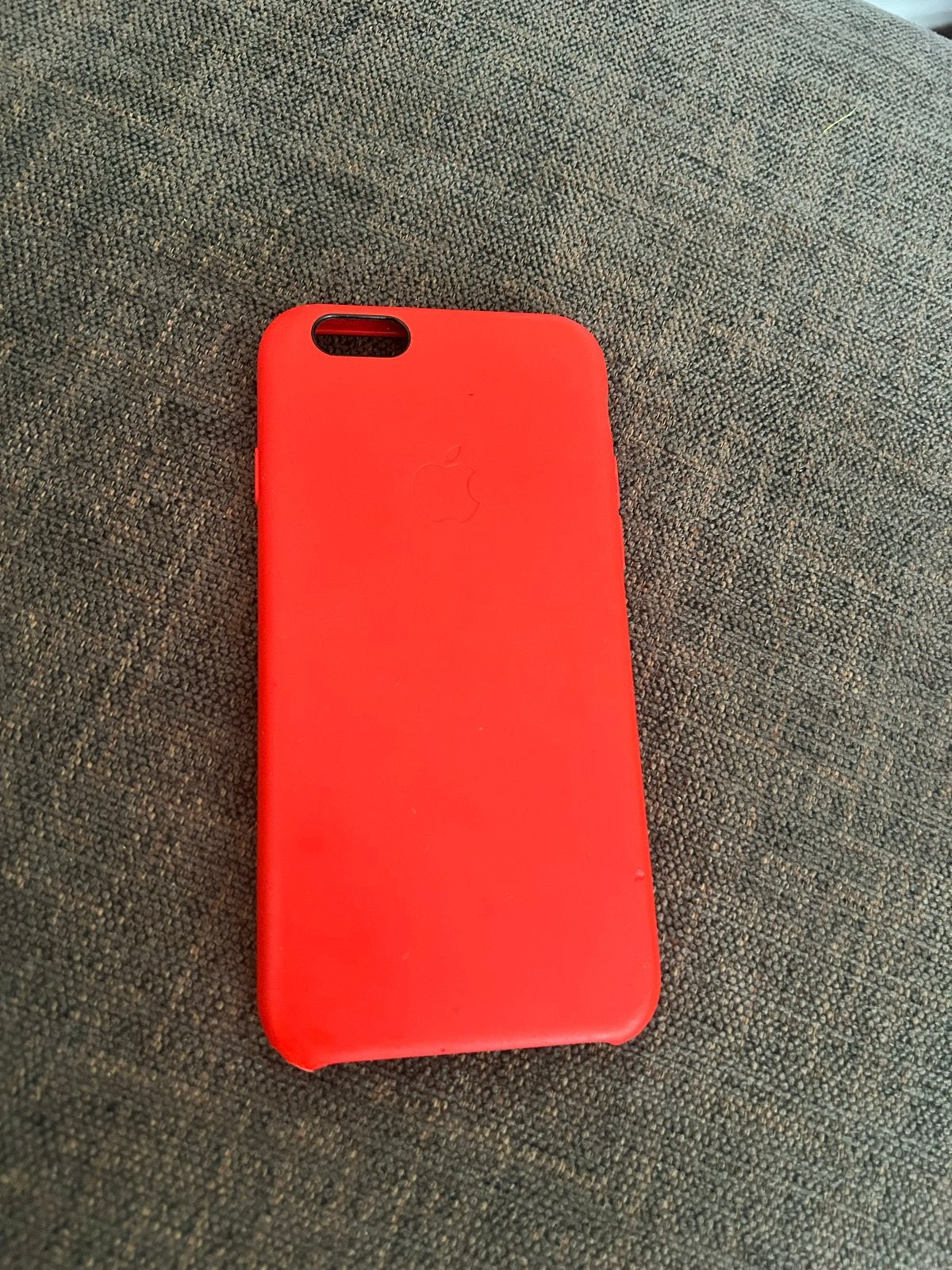 Rood Apple iPhone hoesje in goede staat, Telecommunicatie, Mobiele telefoons | Hoesjes en Frontjes | Apple iPhone, IPhone 6, Gebruikt
