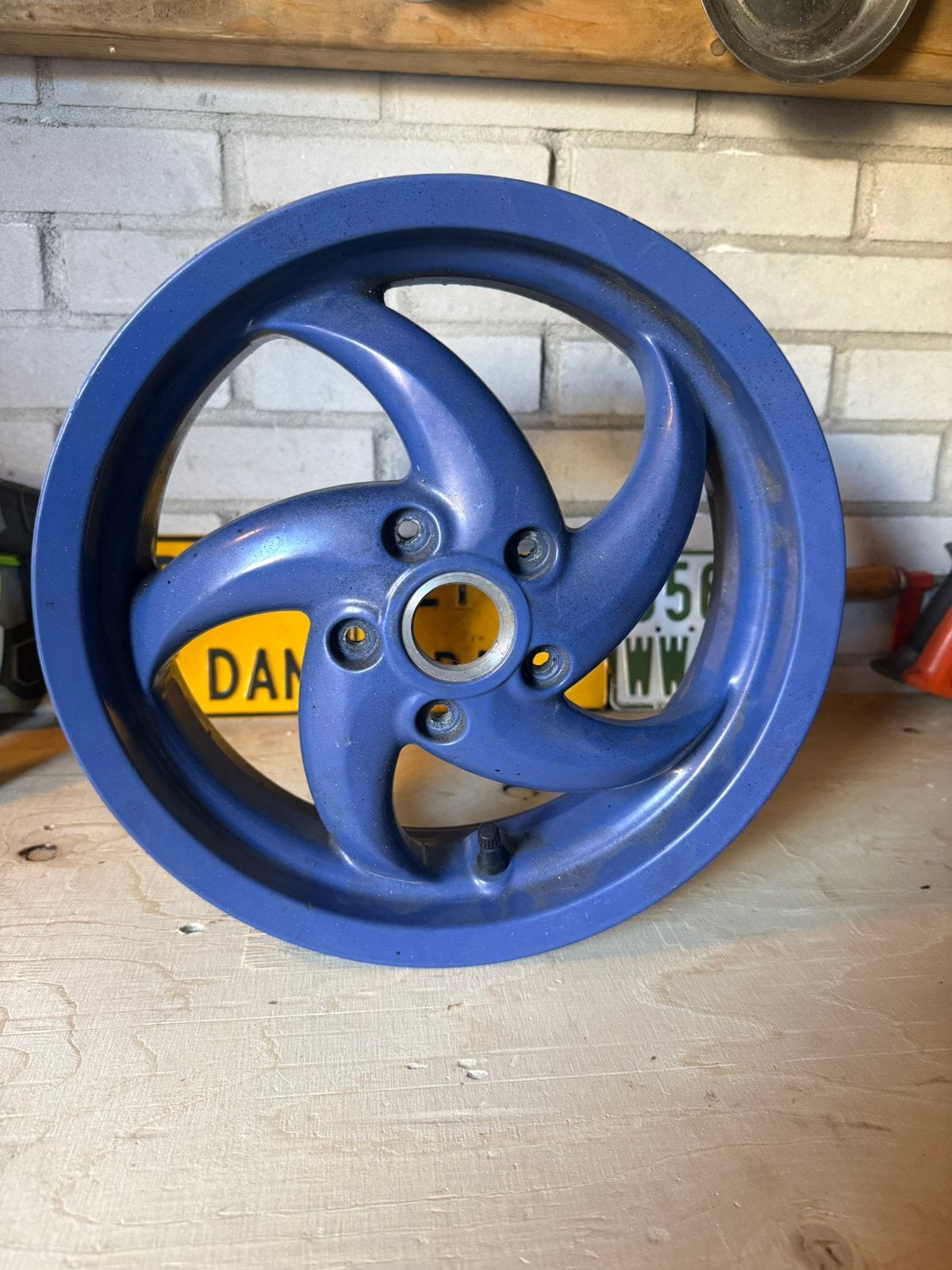 Gilera runner dd velg, Ophalen