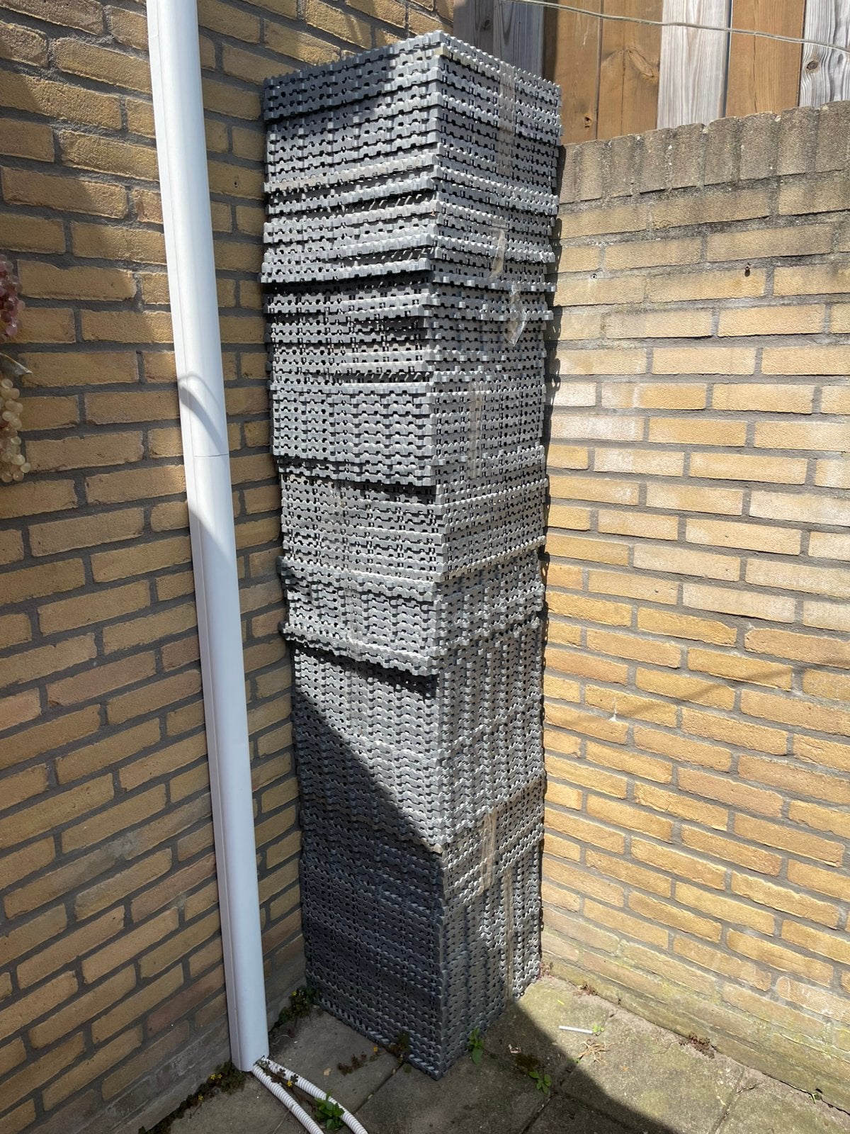 Kunststof tegels 110 stuks, Doe-het-zelf en Verbouw, Tegels, Ophalen, Overige materialen, Zo goed als nieuw, 20 tot 40 cm