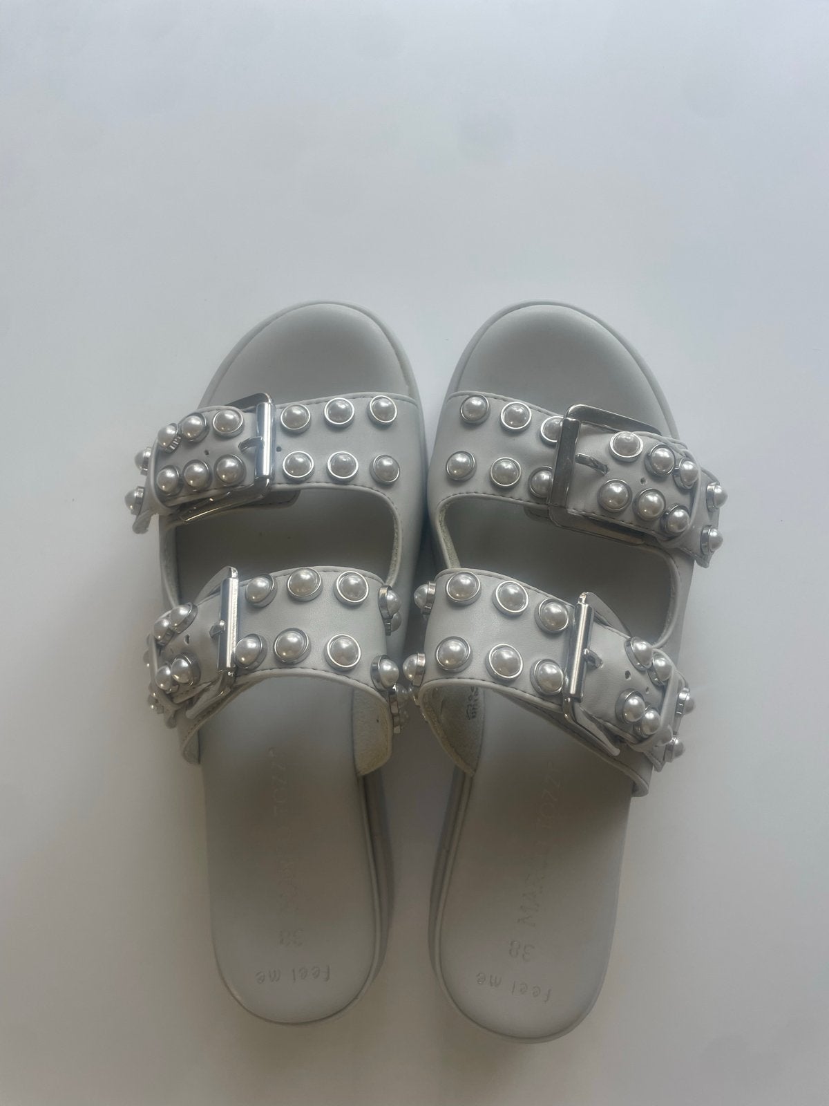 Marco Tozzi Slippers met studs - Maat 38, Ophalen of Verzenden, Zo goed als nieuw, Wit, Slippers