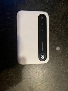 ZTE U50 Portable 5G Mifi router met Wi-Fi 6, Computers en Software, Routers en Modems, Ophalen of Verzenden, Gebruikt, Router