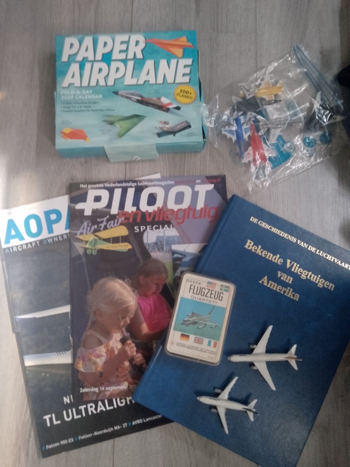 VLIEGTUIG VERZAMELING COLLECTIE : Boeken, Modellen, Spellen, Ophalen of Verzenden, Gebruikt, Schaalmodel