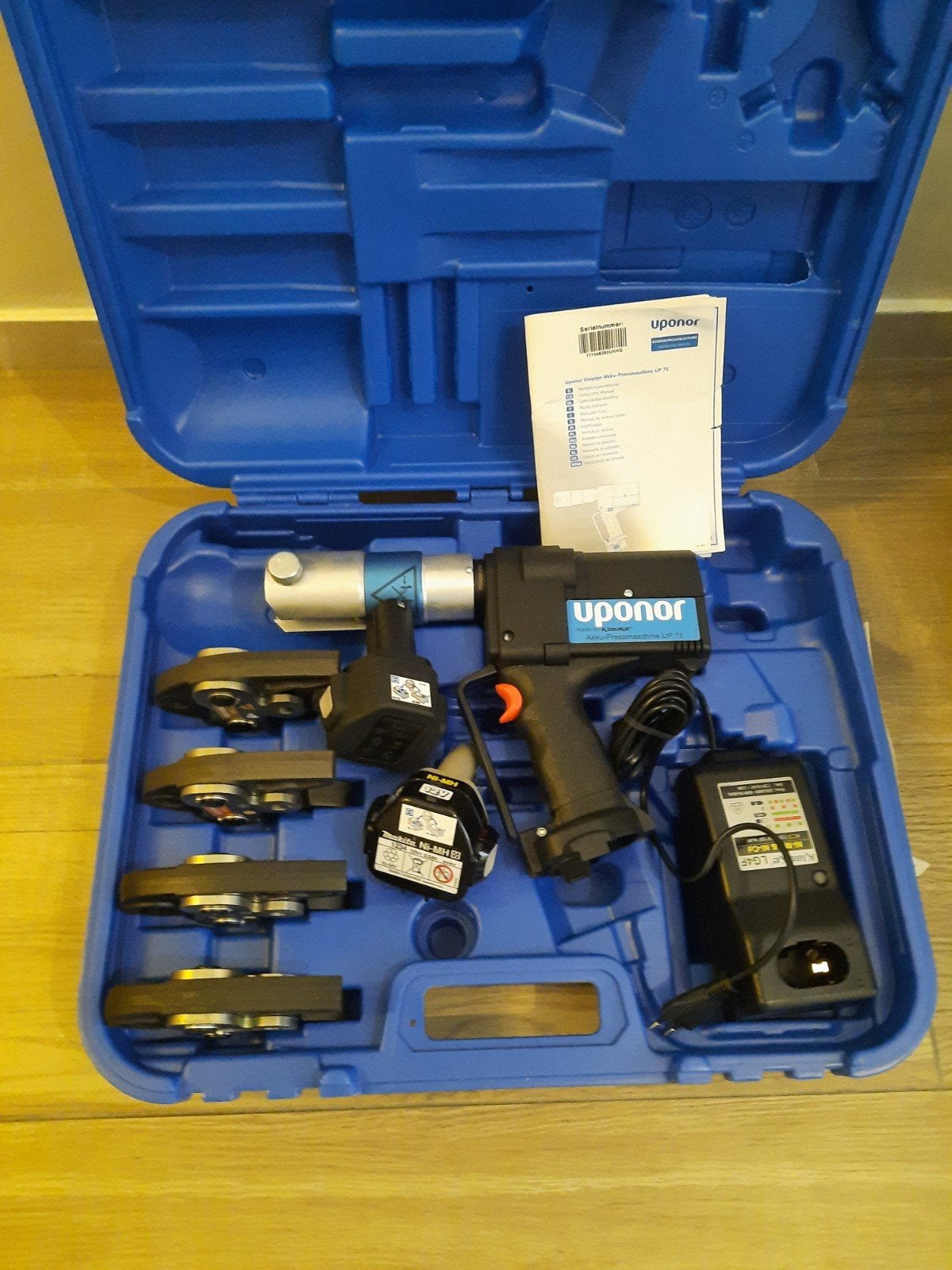 uponor up75 perstang met 4bekken alles nieuw nooit gebruikt, Ophalen, Nieuw