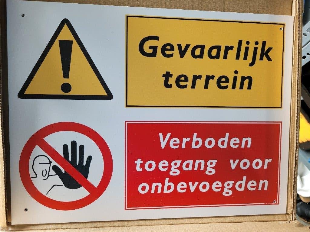 Bord gevaarlijk terrein verboden toegang voor onbevoegden, Ophalen of Verzenden, Nieuw