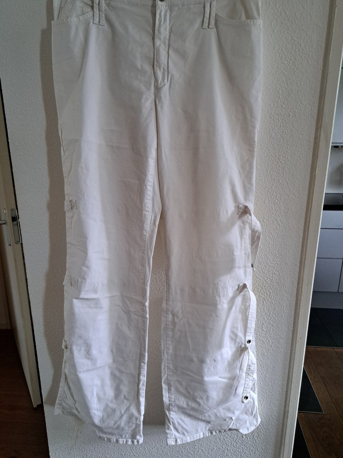 Witte cargo broek van Rosner, maat M (38/40), Maat 38/40 (M), Wit, Ophalen of Verzenden, Zo goed als nieuw