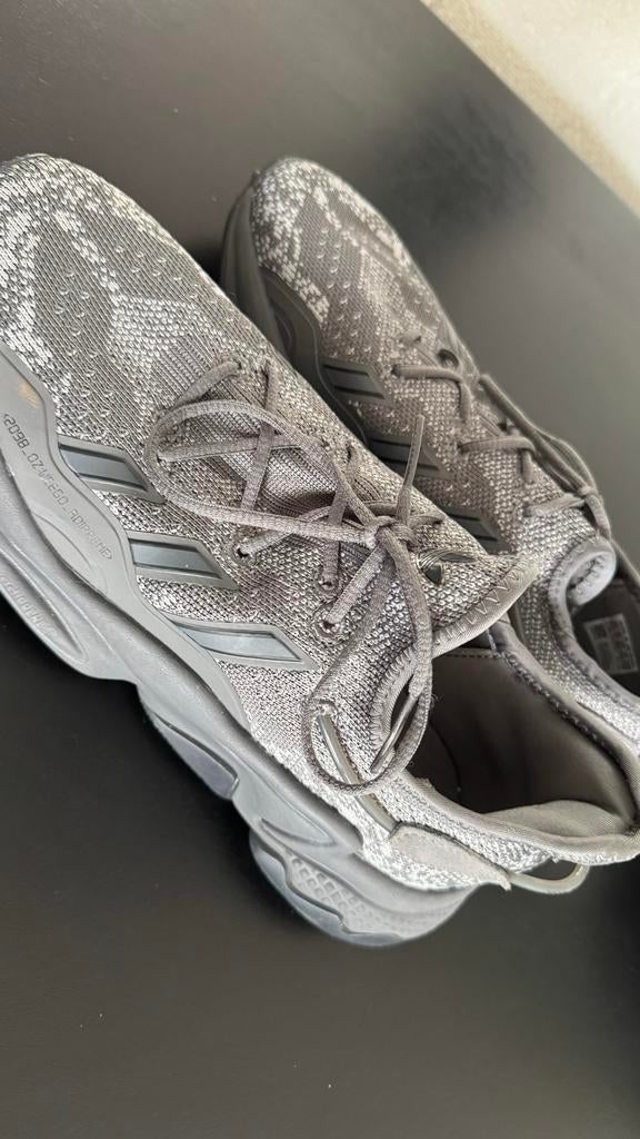 Adidas OZWEEGO sneakers grijs - Maat 40, Ophalen of Verzenden, Grijs, Sneakers of Gympen, Zo goed als nieuw