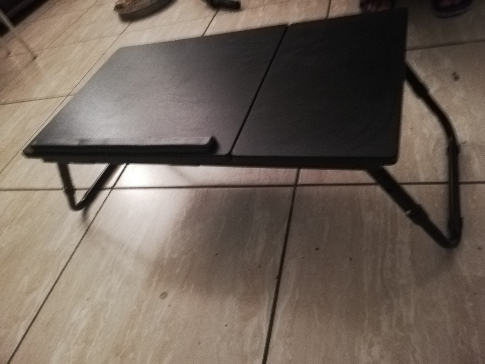 Verstelbaar Bedtafeltje - Ideaal voor Laptop of Ontbijt, Huis en Inrichting, Minder dan 45 cm, Gebruikt, Modern, Rechthoekig