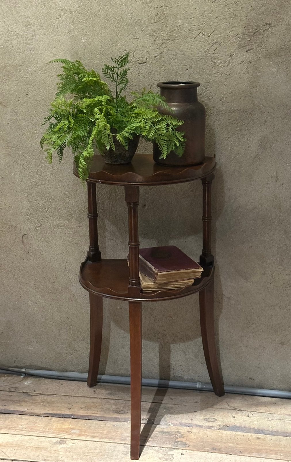 Brocante tafeltje - plantentafeltje - hout - antiek, Ophalen