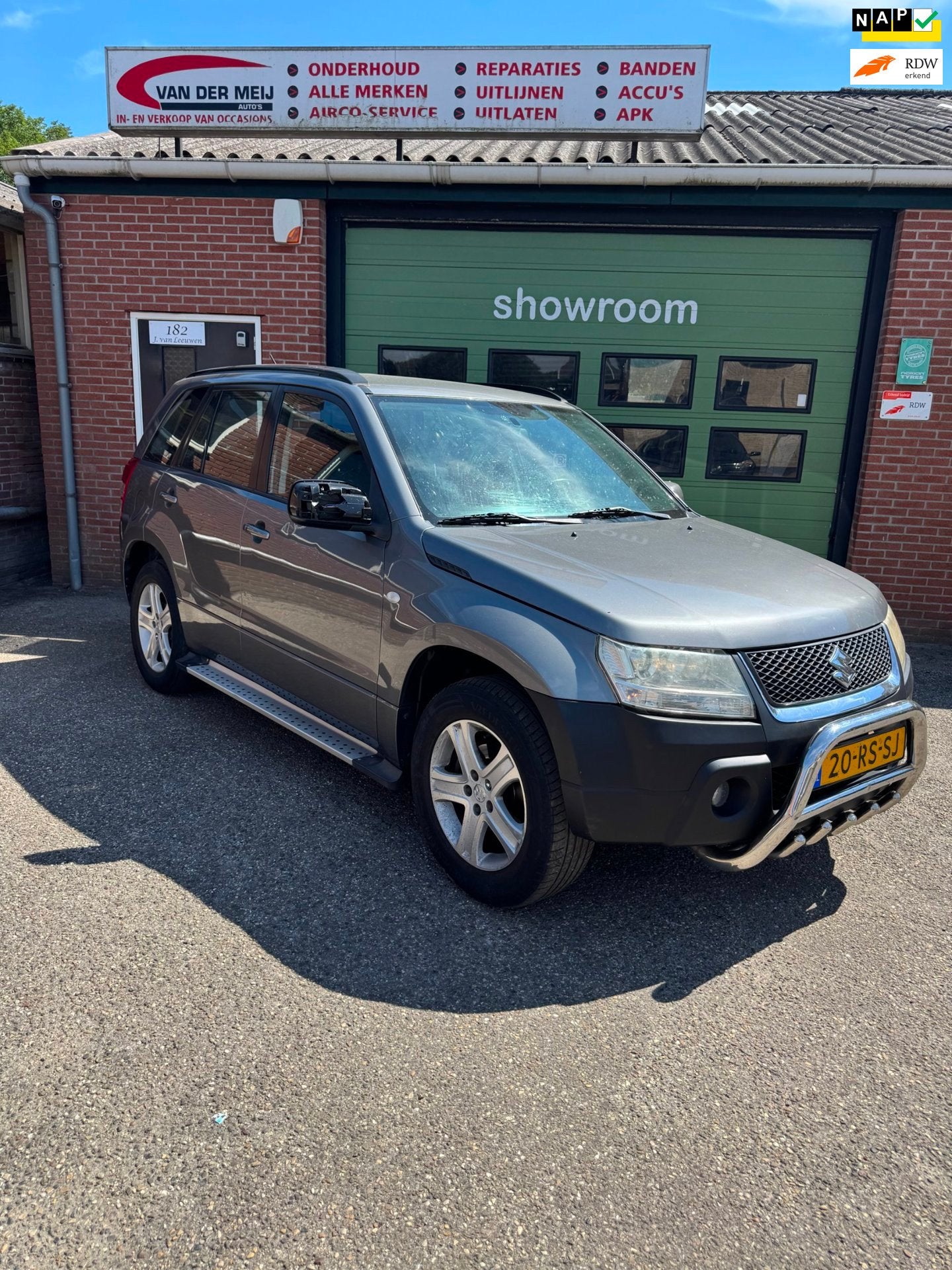 Suzuki Grand Vitara 2.0-16V Exclusive, Auto's, Suzuki, 4 cilinders, Grand Vitara, Bedrijf, Handgeschakeld