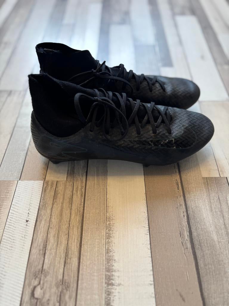 Voetbalschoenen, Ophalen of Verzenden, Zo goed als nieuw, Zwart, Sportschoenen