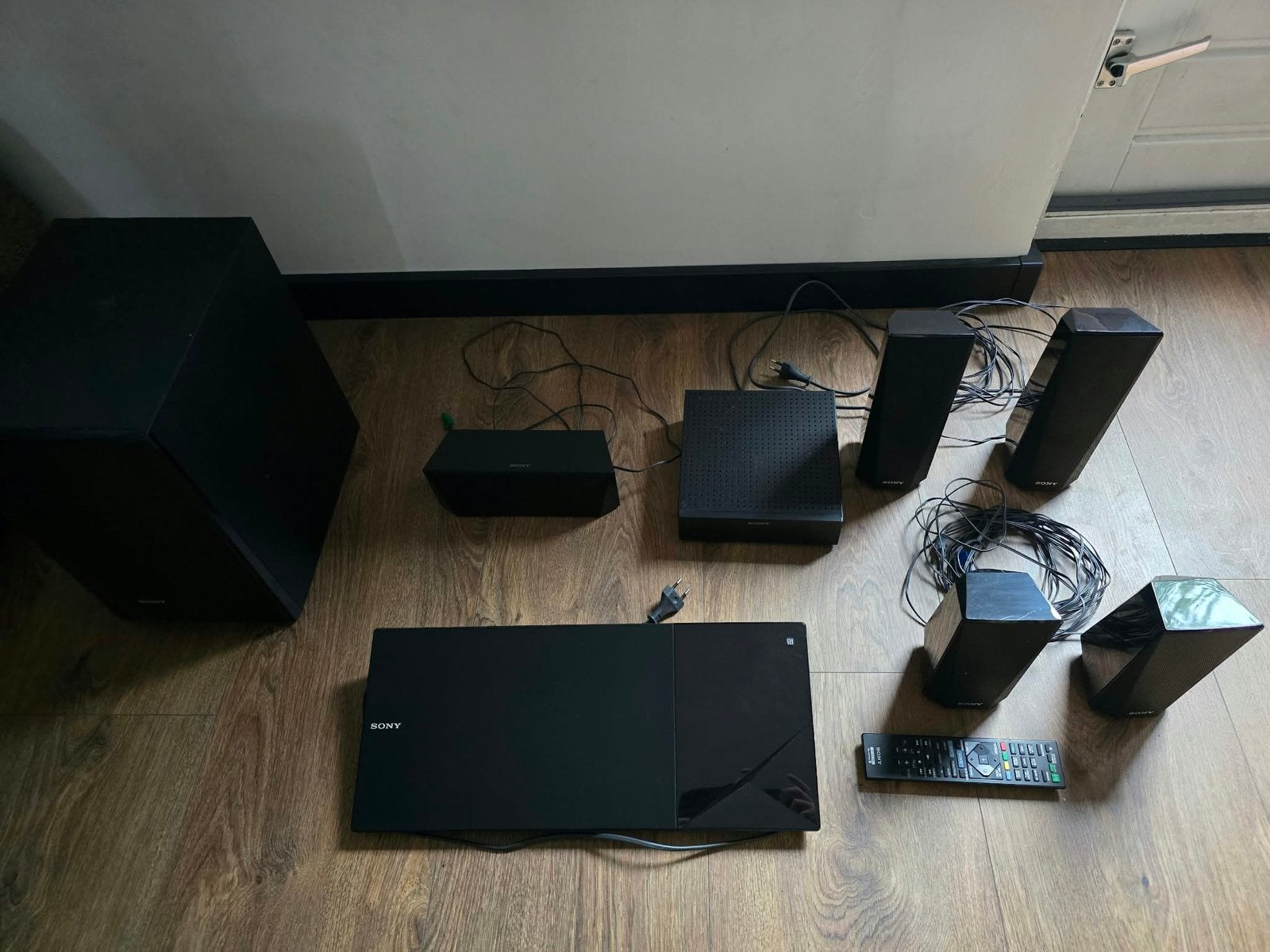 Sony BDV-N5200W Blu-ray Disc/DVD Home Theatre System, Ophalen, Blu-ray-speler, 70 watt of meer, Sony