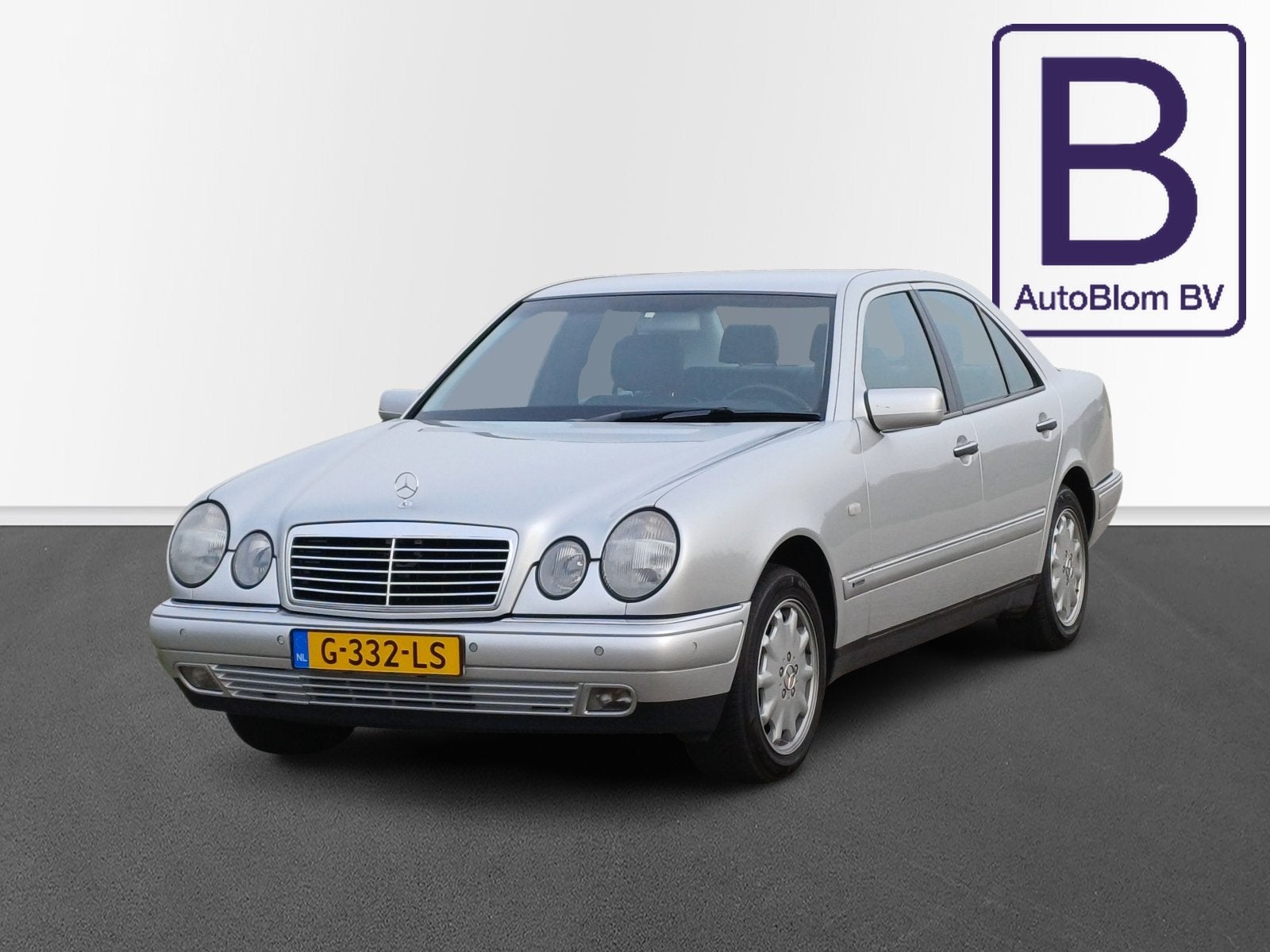 Mercedes-Benz E-Klasse 280 Elegance Youngtimer in perfecte s, Automaat, Achterwielaandrijving, Mercedes-Benz, Bedrijf