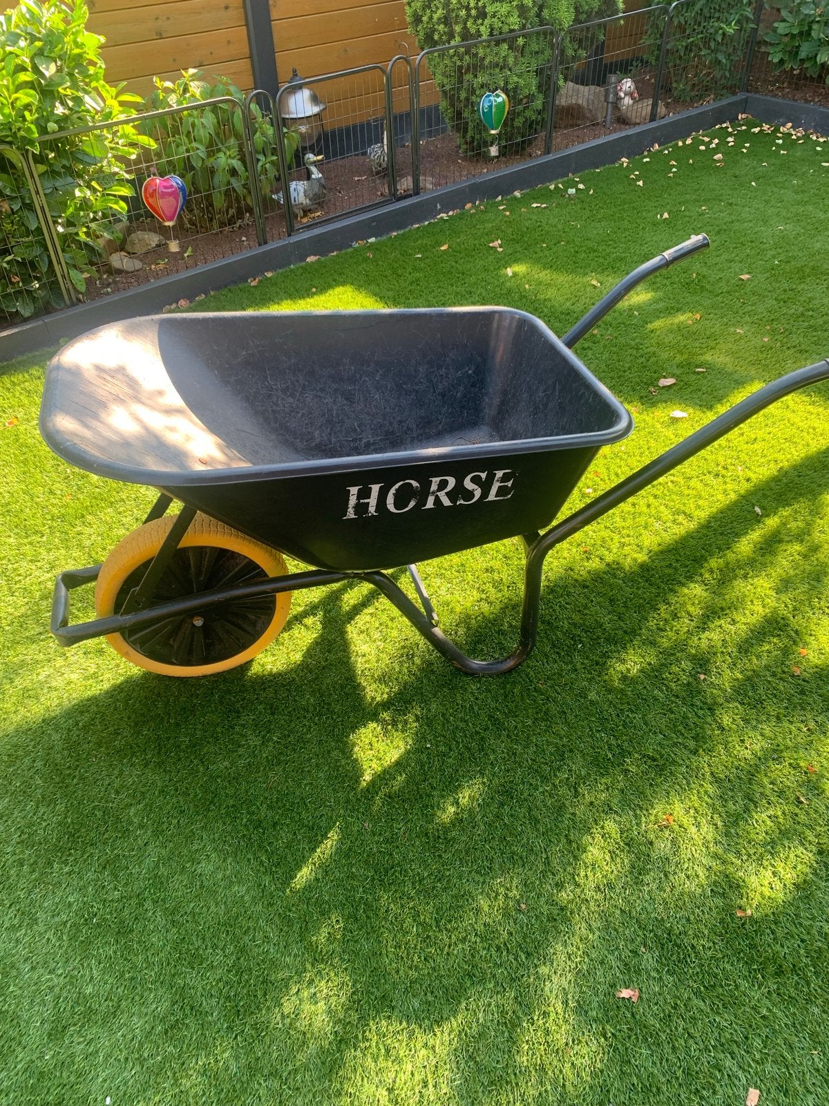 Lekvrije kunststof kruiwagen met massieve band, Tuin en Terras, Kruiwagens, Ophalen, Gebruikt, Handmatig, Eenwielig