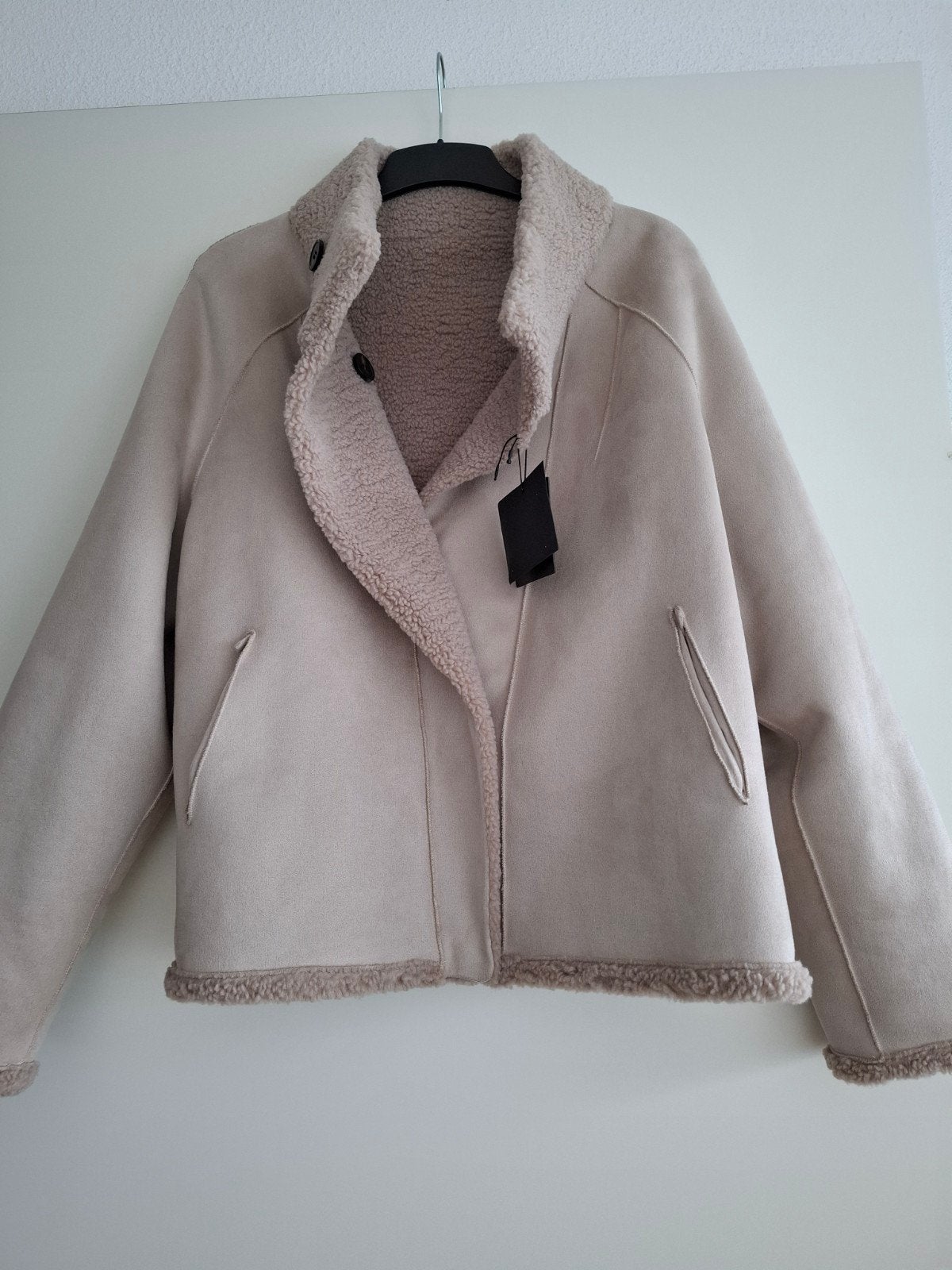 Korte jas, 2-zijdig draagbaar,  mt. 38 van Maura met kaartje, Maat 38/40 (M), Verzenden, Beige, Nieuw