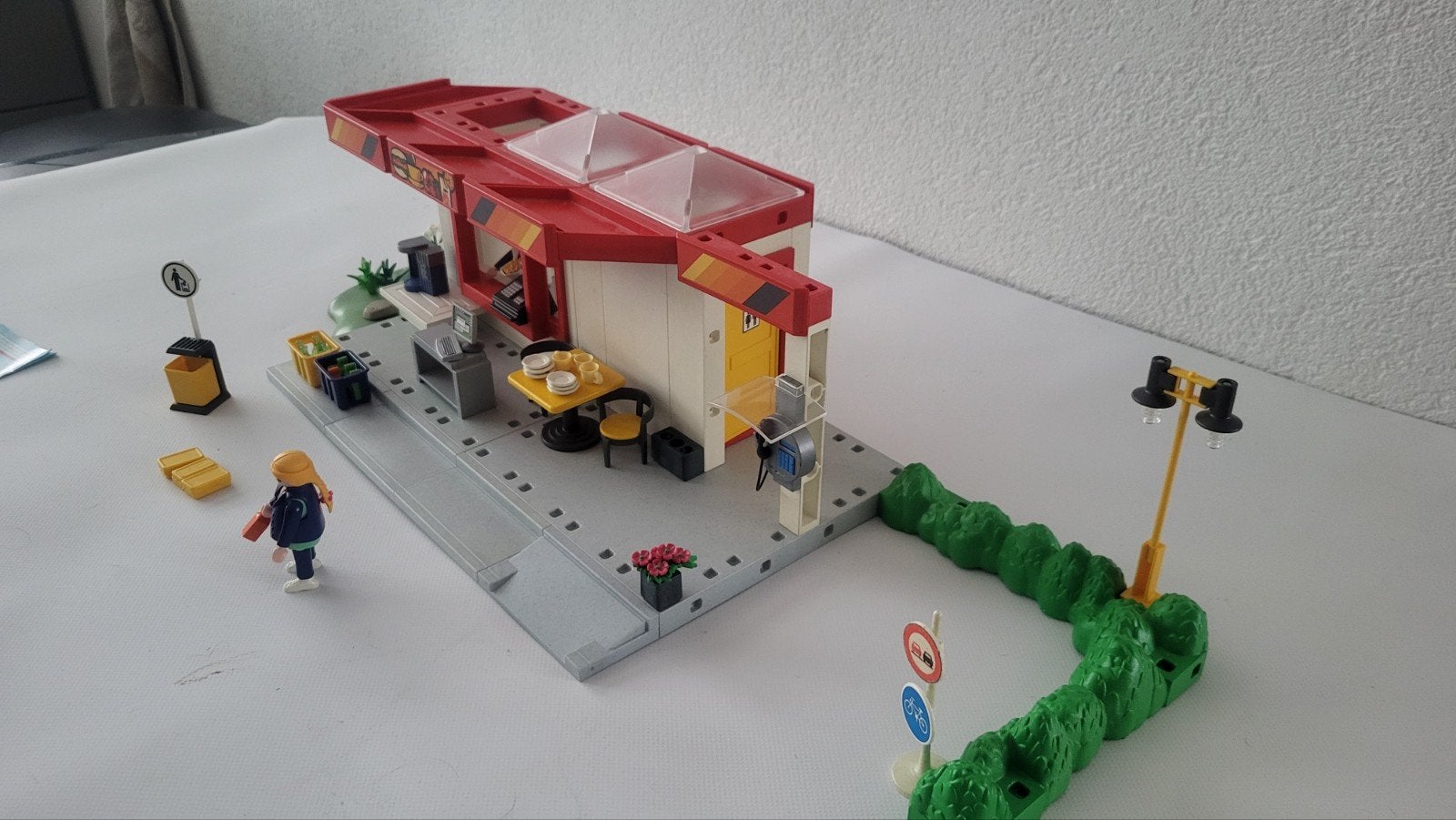 Playmobil Wegrestaurant 3254 mist dakje zie foto, Gebruikt, Gebouw, Complete set, Ophalen of Verzenden