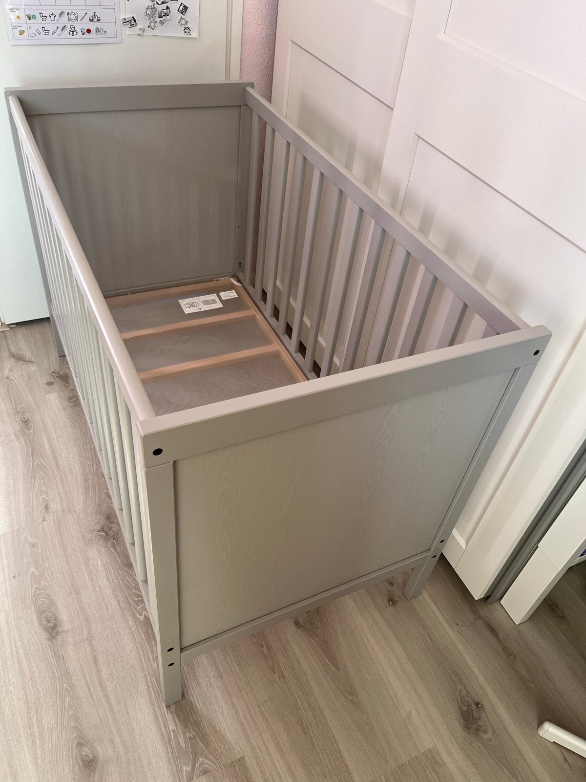 Ikea SUNDVIK Babybedje, Kinderen en Baby's, Ophalen, Gebruikt, Ledikant