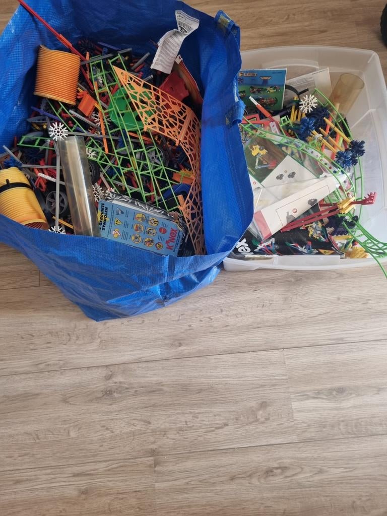 Grote bak en zak K'nex onderdelen, Ophalen of Verzenden, Zo goed als nieuw, K'nex