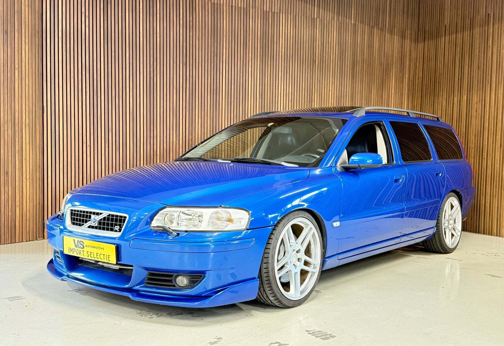 Volvo V70 2.5 R - Sonic Blue, Automaat, Gebruikt, Zwart, Automatische klimaatregeling