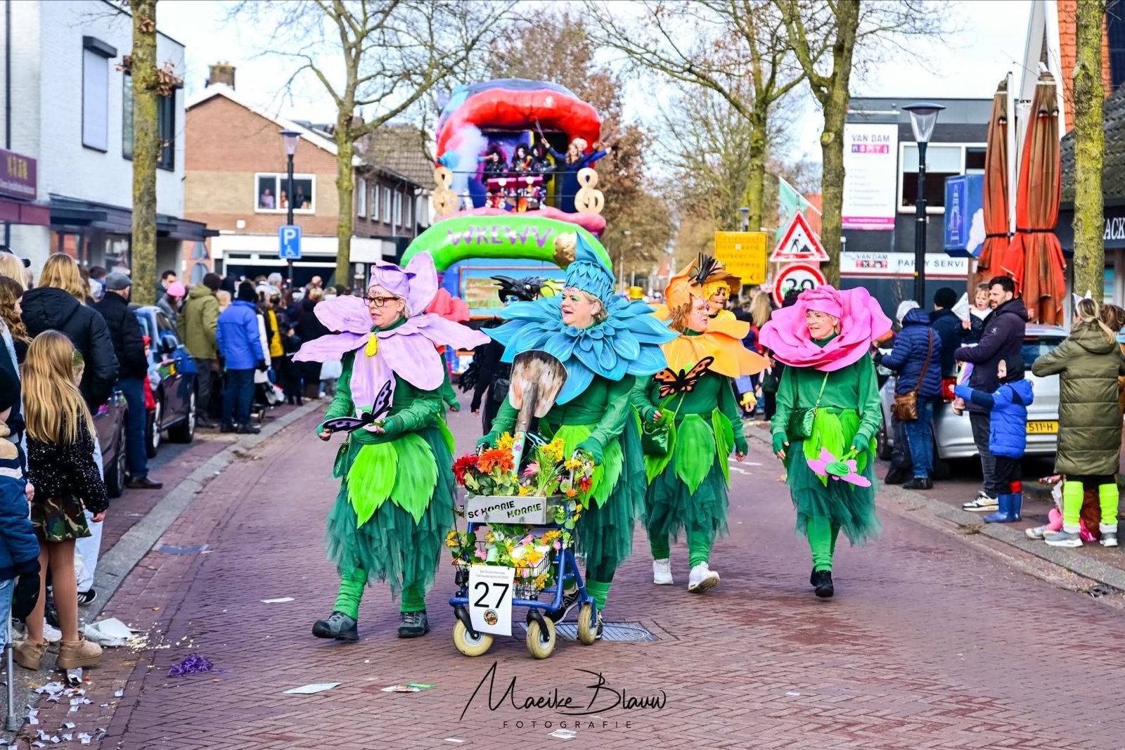 Carnavalskleding 'Kleine Loopgroep' - Bloemen & Vlinders, Ophalen of Verzenden, Zo goed als nieuw, Carnaval, Kleding