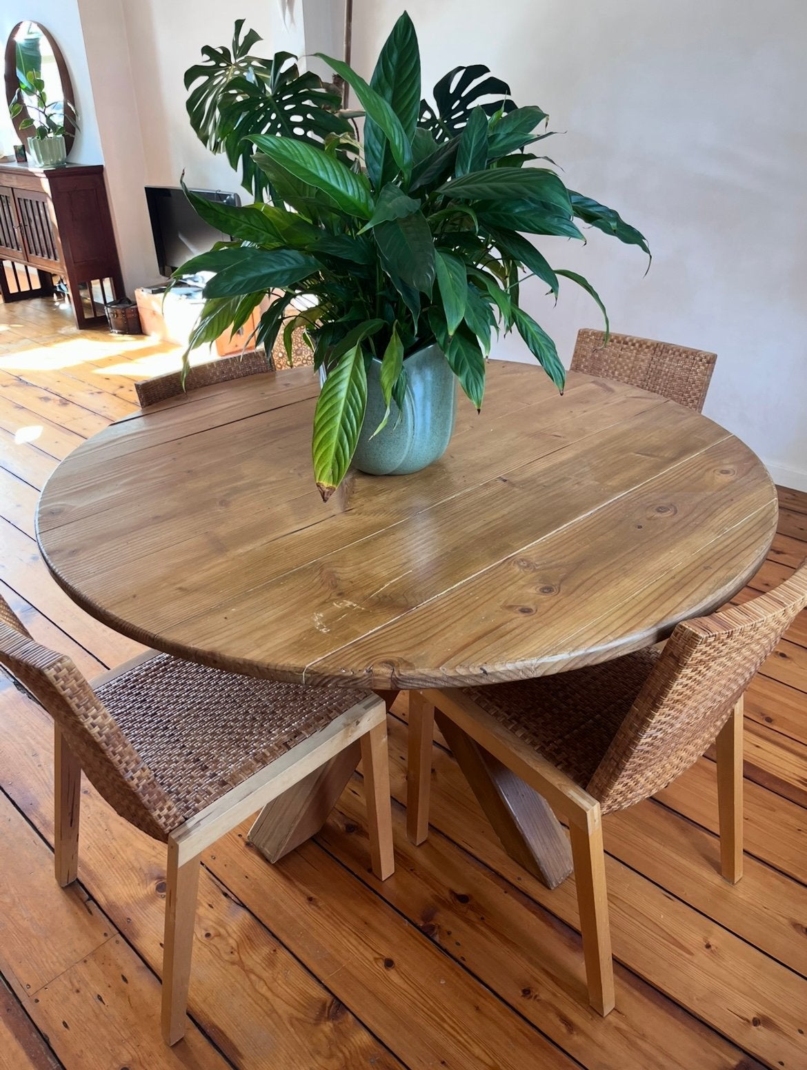 Ronde houten eettafel + stoelen, Huis en Inrichting, Tafels | Eettafels, Ophalen, Zo goed als nieuw, Rond, 100 tot 150 cm