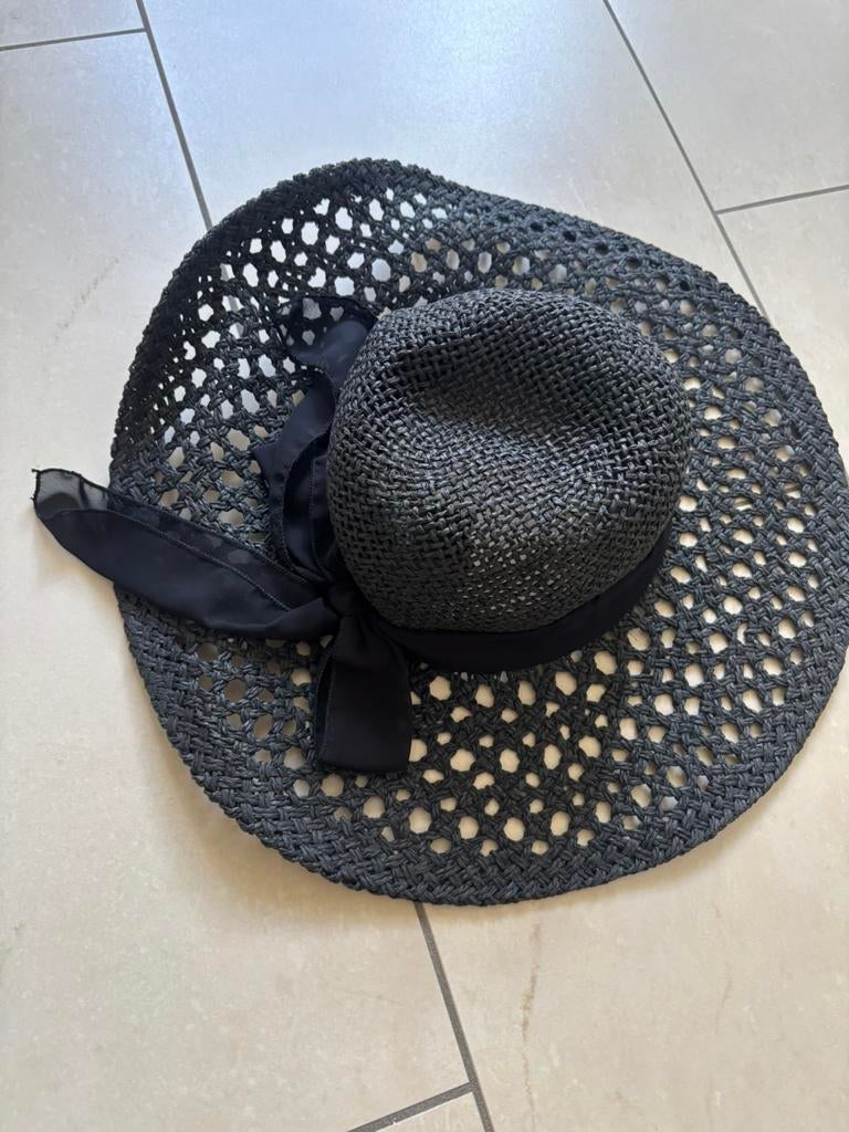 Nieuw zwarte zonnehoed, Kleding | Dames, Hoeden en Petten, Ophalen of Verzenden, Nieuw, 55 cm (S, 6⅞ inch) of minder, Hoed