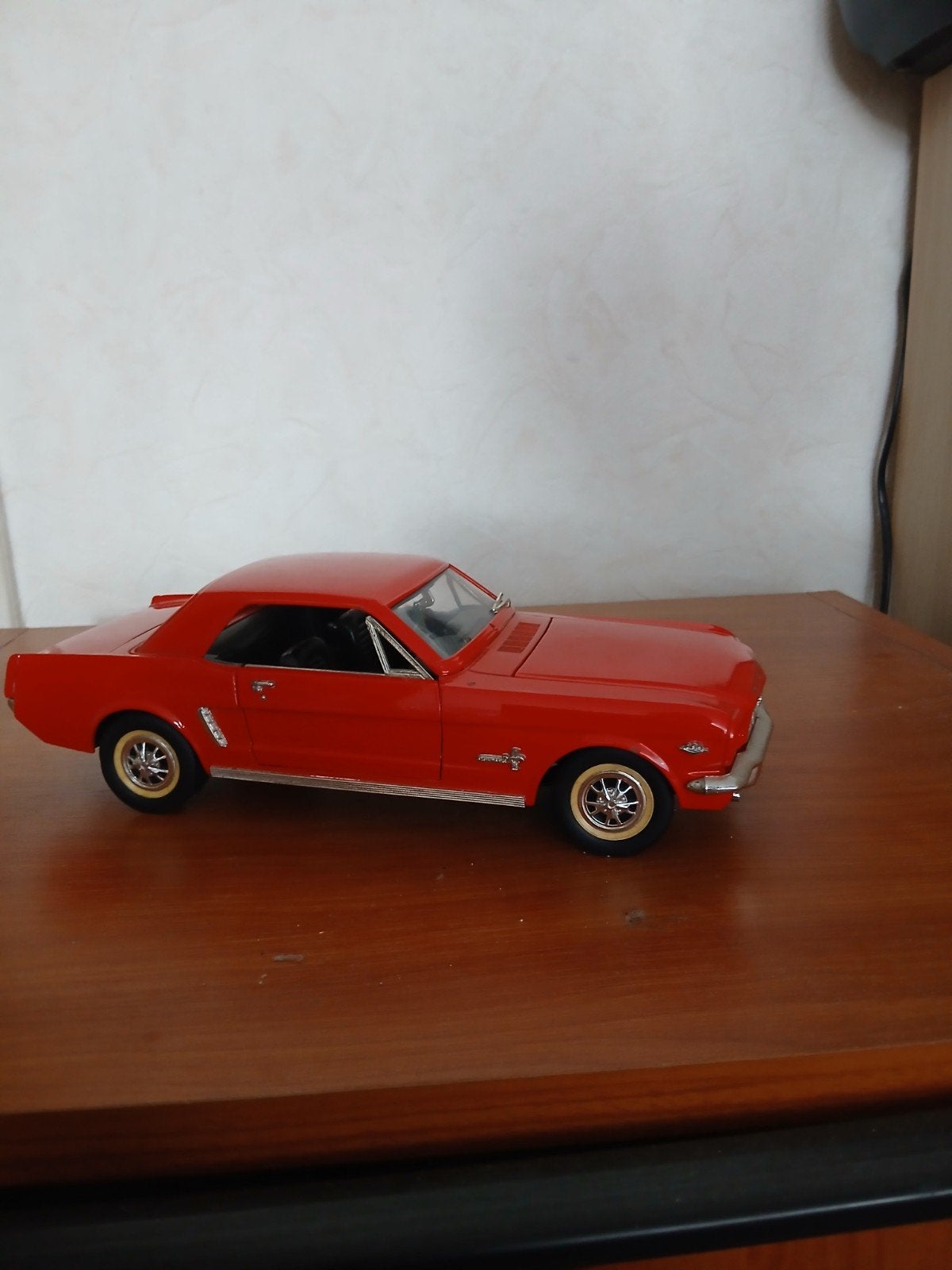 FORD MUSTANG 1964 1/2, Hobby en Vrije tijd, Modelauto's | 1:18, Ophalen of Verzenden, Gebruikt, Auto, Overige merken
